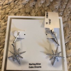 Sterling silver & cubic zirconia star / snowflake earrings